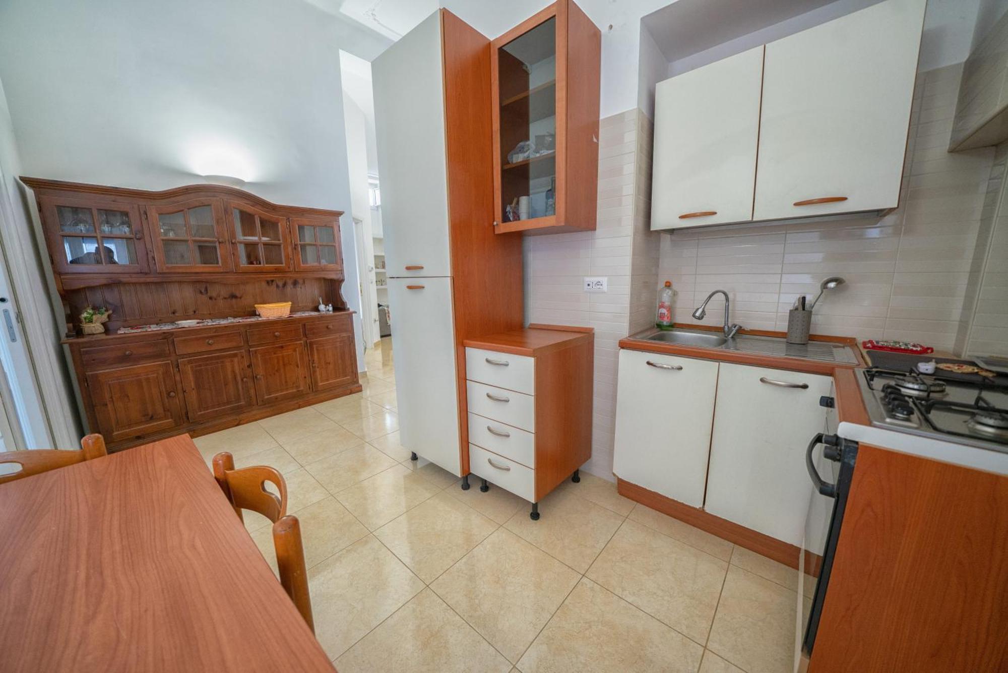 Shiny House Elegant Apartment In The City Center Мартина-Франка Экстерьер фото